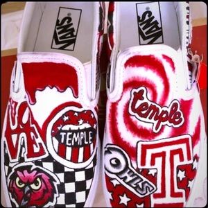 Temple University Vans. Size 8!